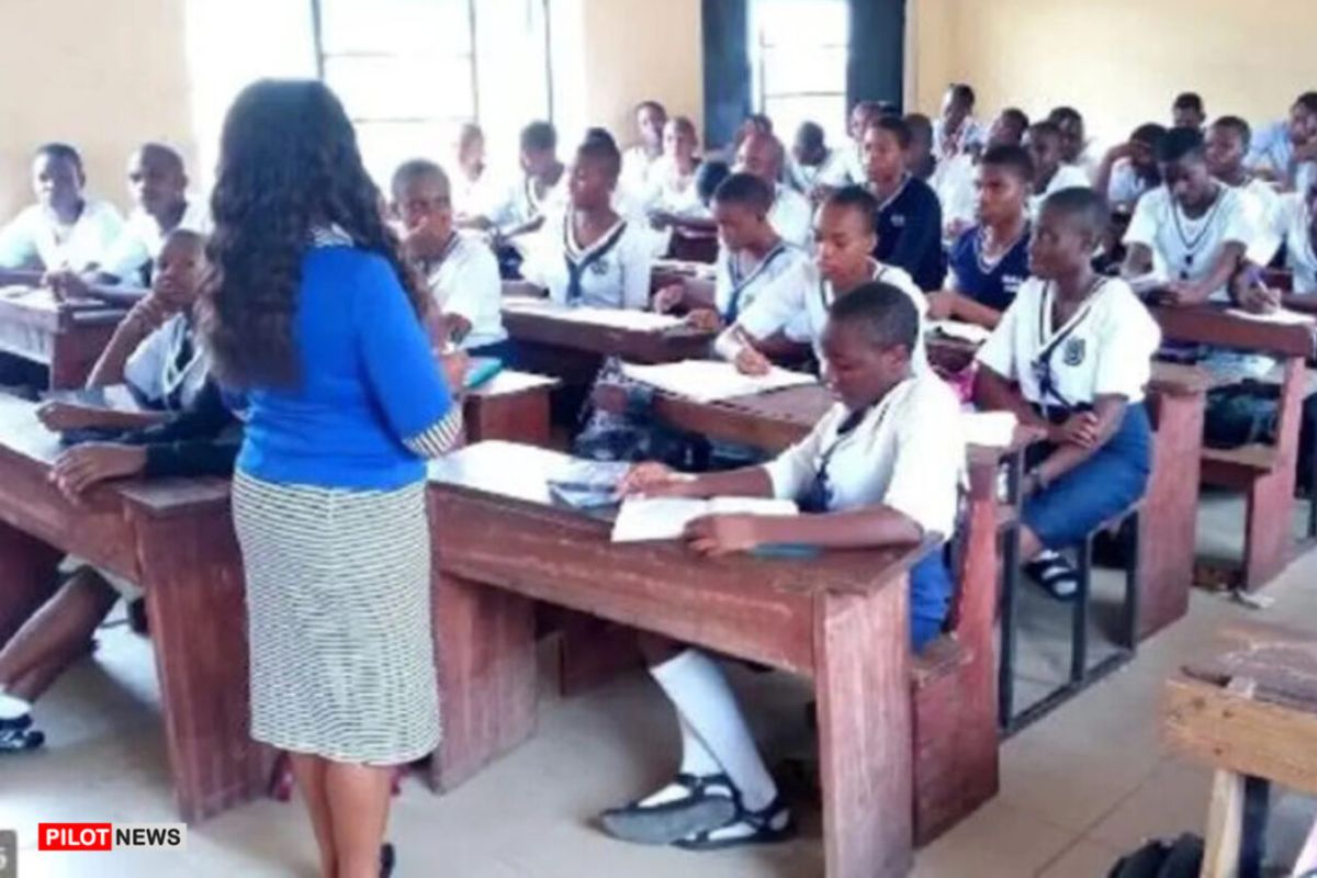 Pupils returning to a public school in Abuja after a teachers’ strike in 2025