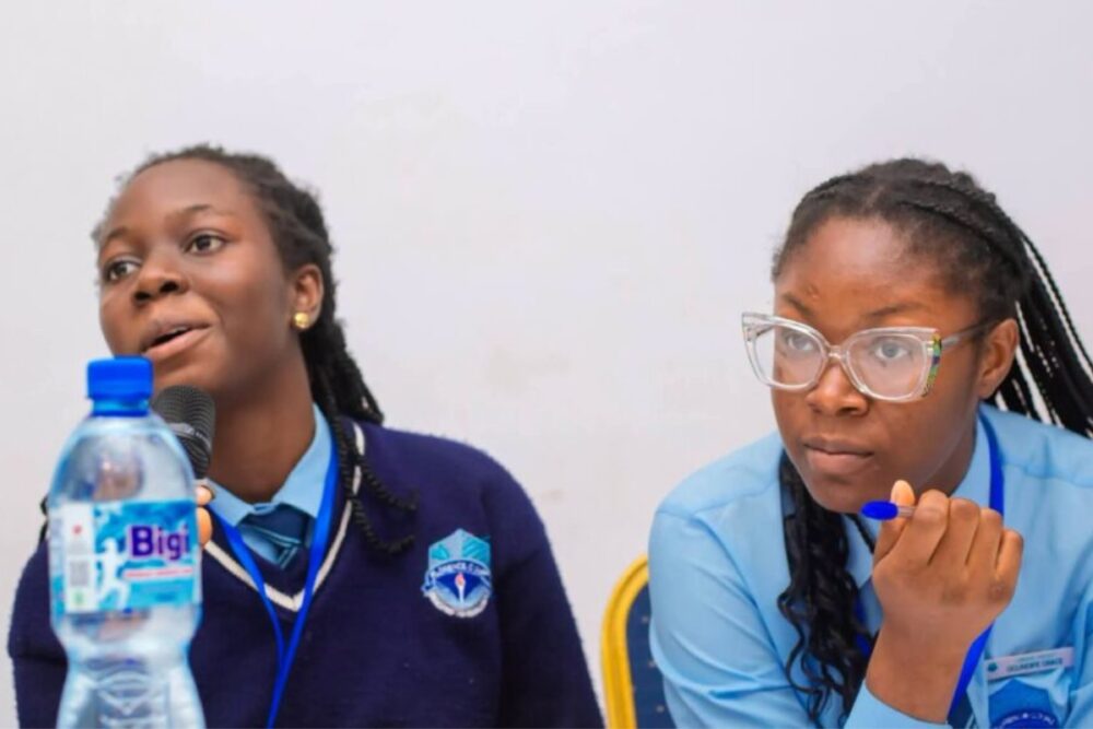 Participants demonstrate teamwork, confidence and critical thinking throughout the STEM quiz