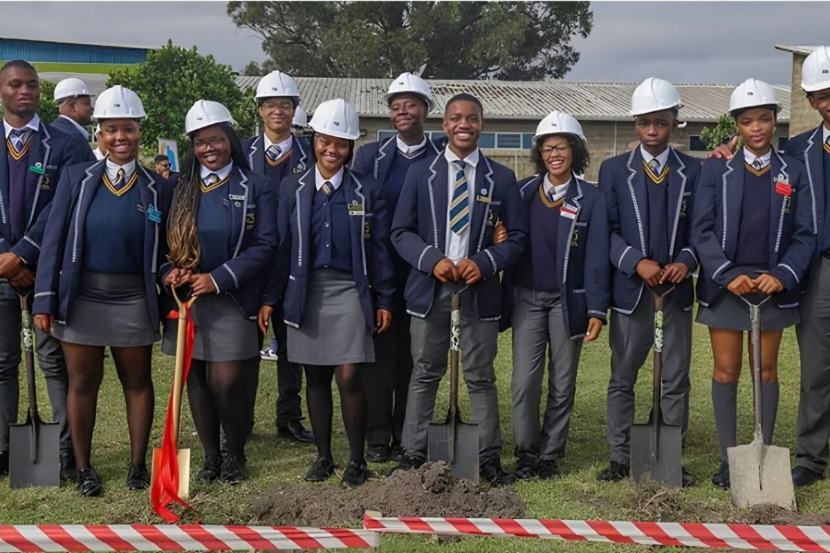 The school’s long-term support helps graduates pursue higher education, employment and entrepreneurship