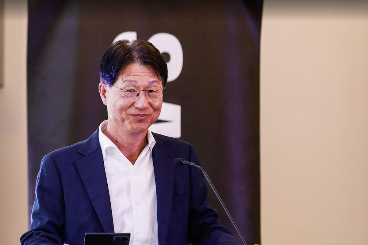 Samsung Africa President and CEO Simon Lee congratulated the winners and finalists at the awards ceremony